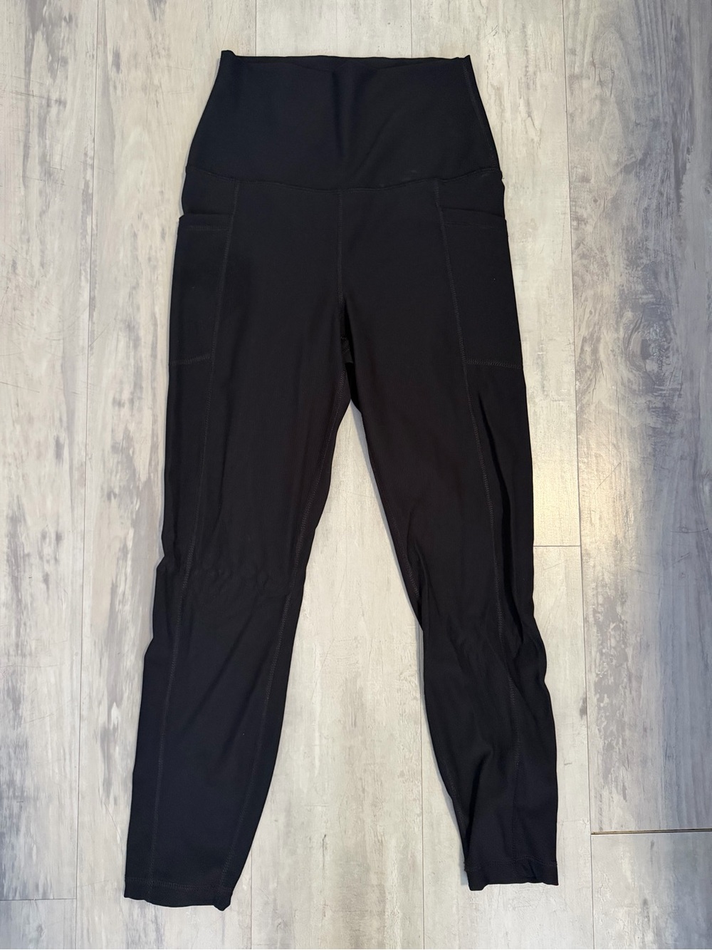 Yogalicious Black High-Rise Leggings with Side Pockets